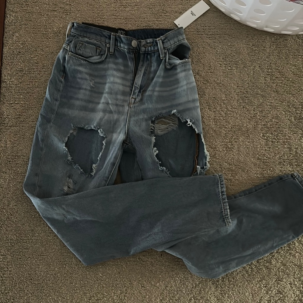 NWT jeans ripped mom jeans